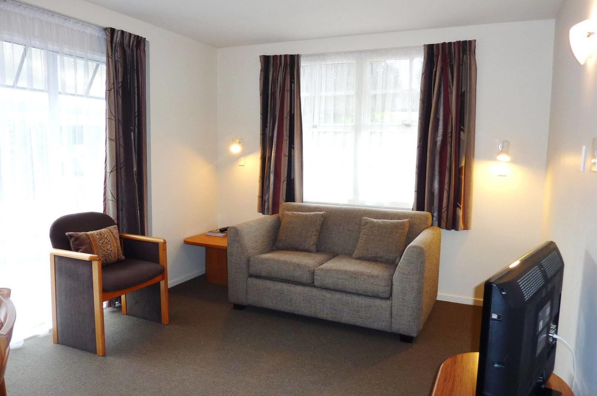 Colonial Inn Motel Christchurch Dış mekan fotoğraf